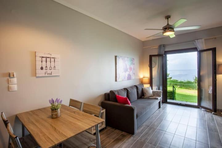 Mola Kaliva Sea View, 100M From The Beach! 外观 照片